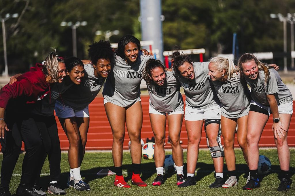 Kayla Saager y sus compañeras
