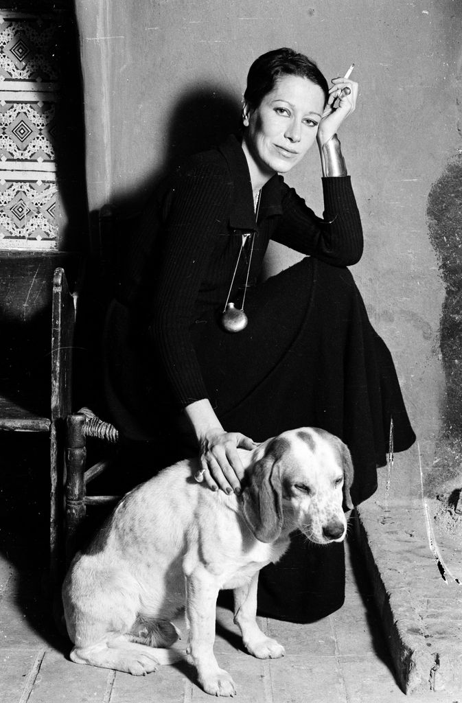 Elsa Peretti, fotografiada por Hilda Moray.