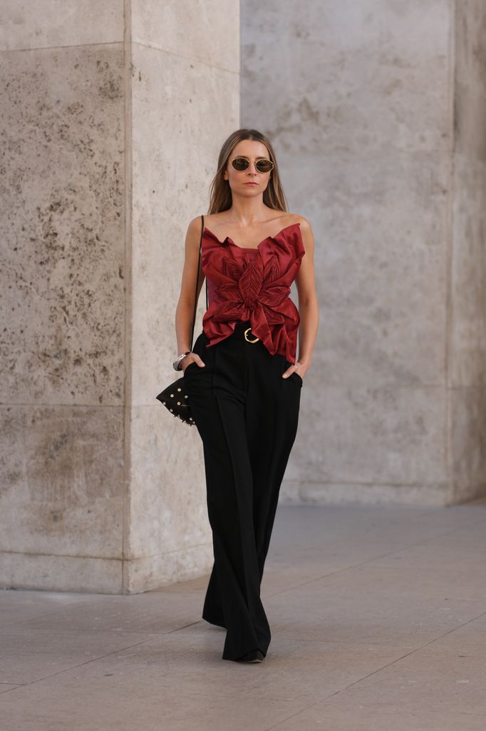 5 colores que combinan genial con el negro y te ayudará a crear looks muy elegantes