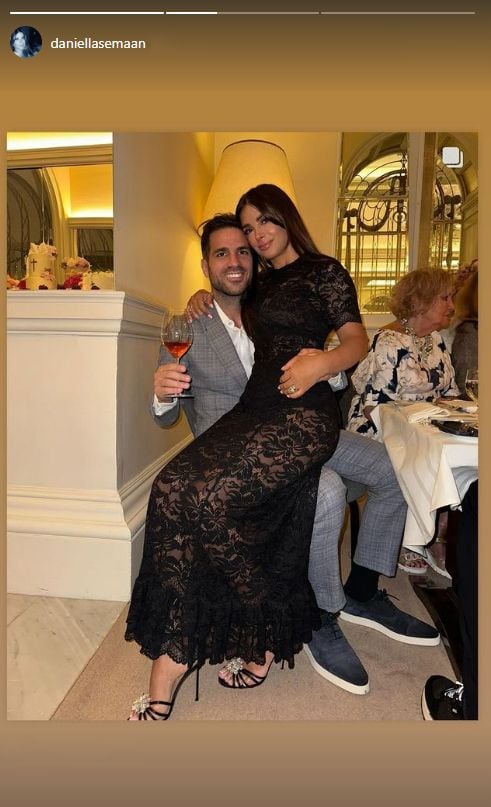 Cesc Fábregas y Daniella Semaan celebran la primera comunión de sus hijas