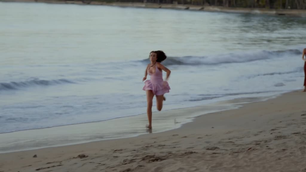 Sandra corre hacia su pareja