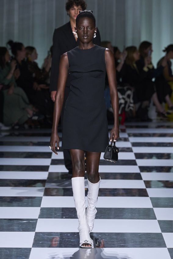 versace064a