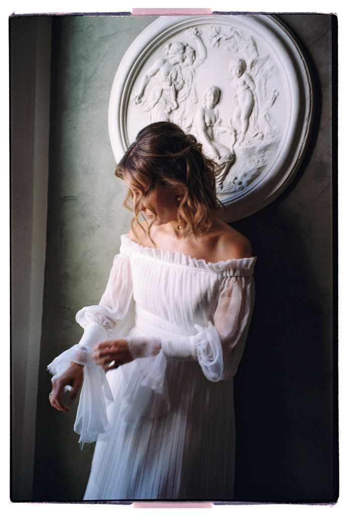 Vestido de novia con escote bardot