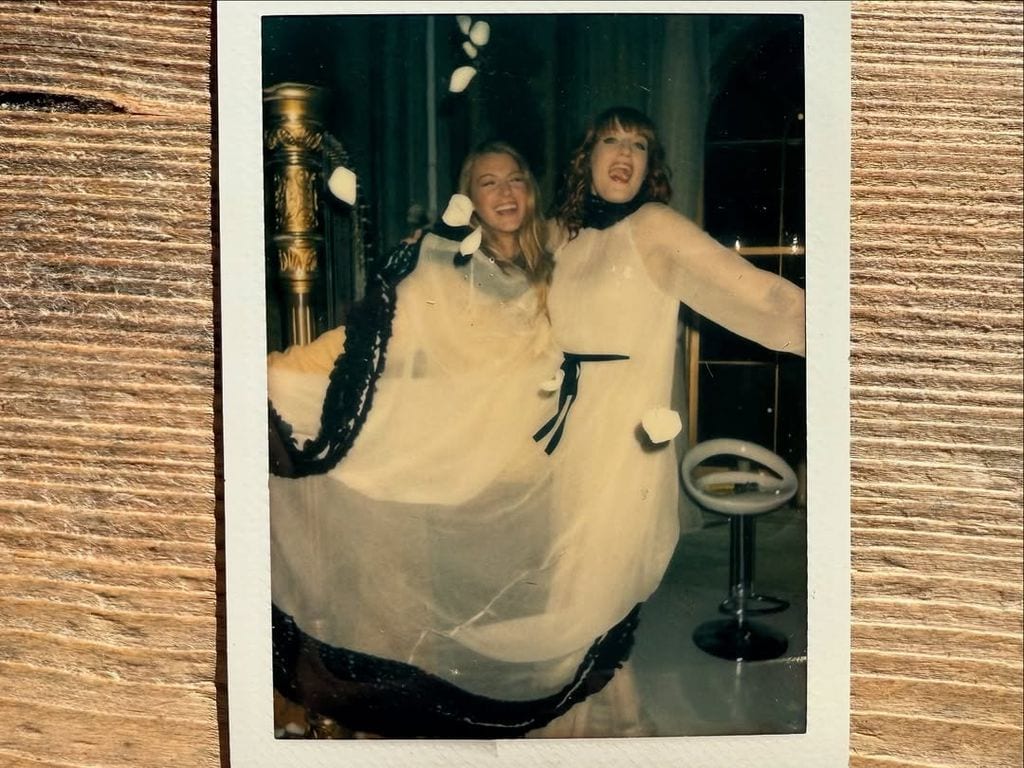 Blake Lively abre el álbum de fotos de 'Gossip Girl'