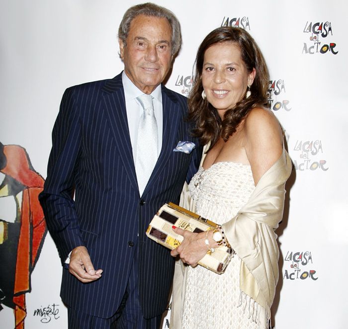 arturo fernandez mujer