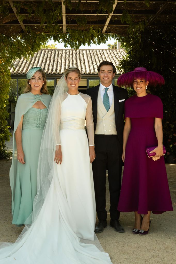 Hermana de la novia y hermana del novio