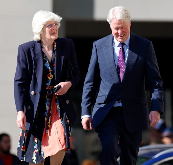 Ahora sí, tal y como predijo el tío Charles Spencer, el único camino posible para Harry es seguir los pasos de su madre