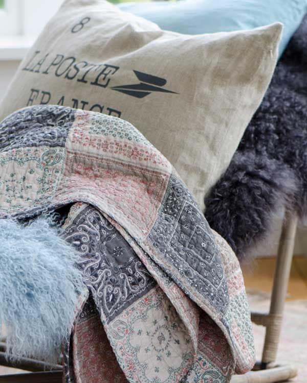 Chic Pop UP (popuchic.com) es un 'market' ambulante con artesanos y diseñadores de moda y decoración. La cita es en Serrano, número 2, de jueves a domingo.
