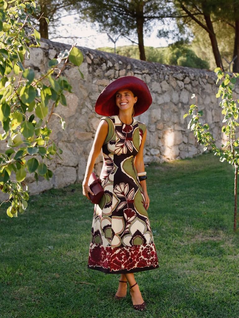 Lucía Bárcena de invitada en una boda