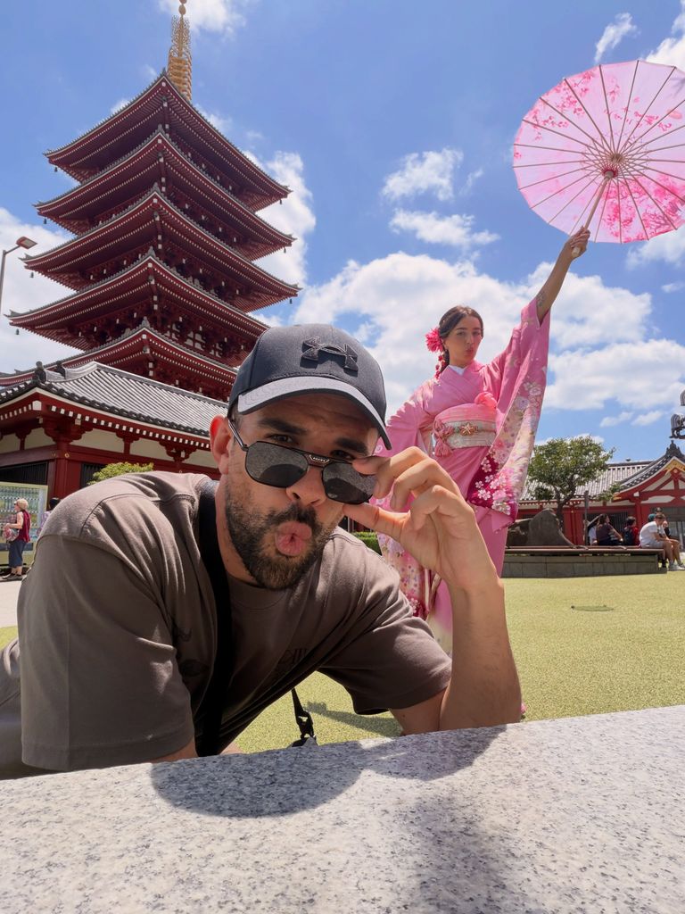 El romántico viaje les permite desconectar y pasear con tranquilidad por Japón