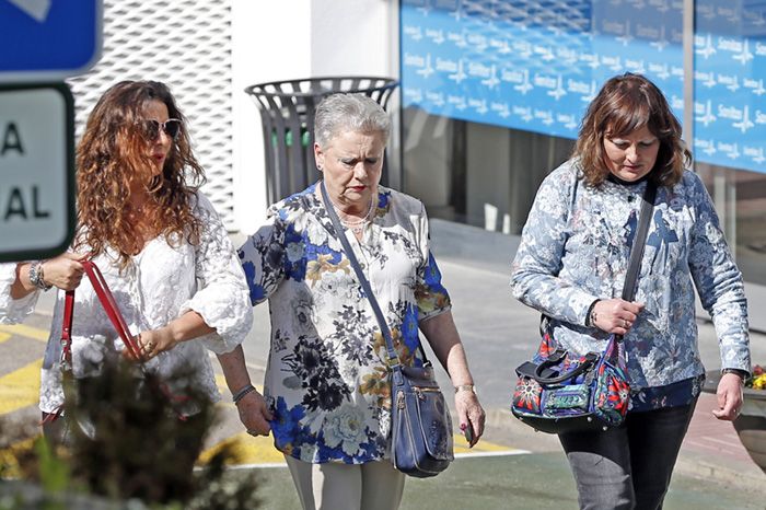 Ana y Esther, hermanas de Jorge Javier Vázquez