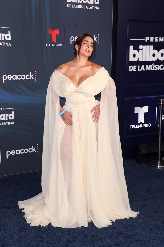 Isabella Ladera pasó por la alfombra azul de los Premios Latin Billboard de la Música Latina 2026