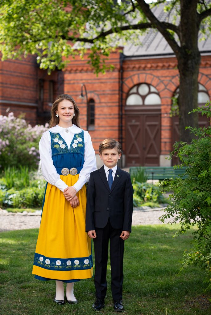 La pricnesa Estelle y el príncipe Oscar de Suecia en el Día Nacional de Suecia de 2025
