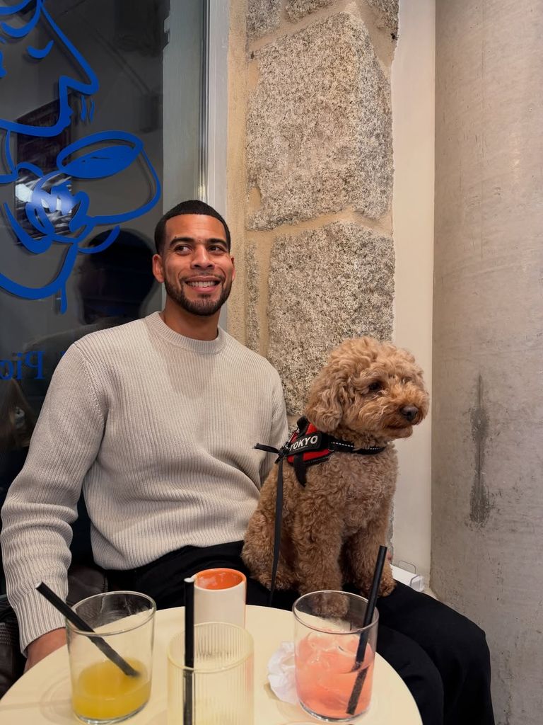 Su marido, Benjamín