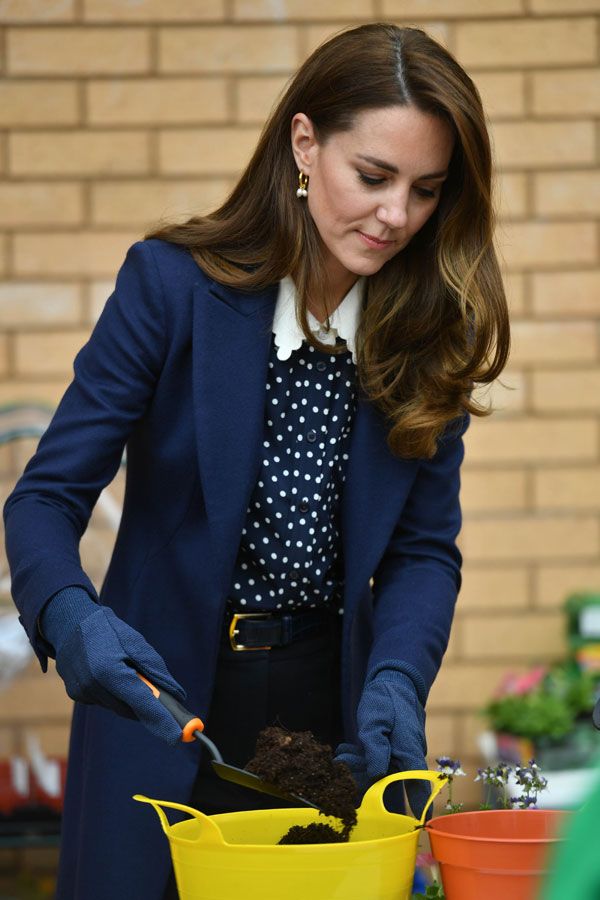 kate-middleton-lunares-blusa