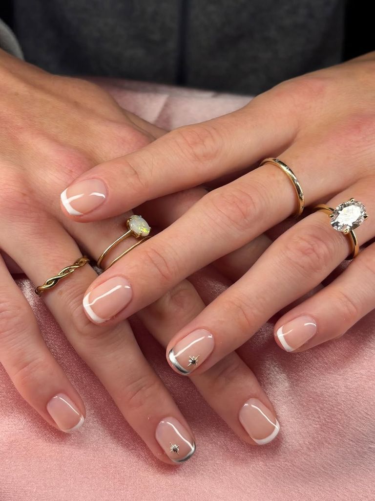 Manicura baby french en uñas cortas para novias