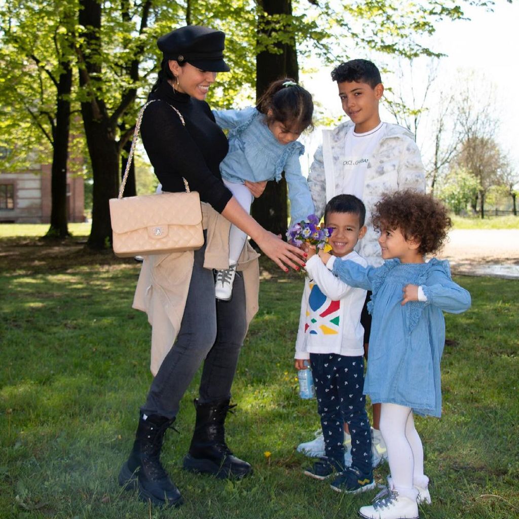 georgina rodr guez y sus hijos