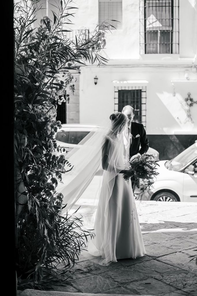 Entrada de la novia a la iglesia