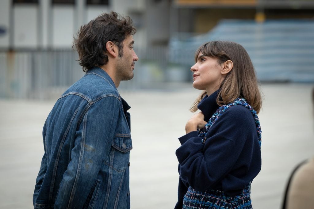 Los actores Álex García y Verónica Echegui en San Sebastián el 23 de septiembre de 2022  