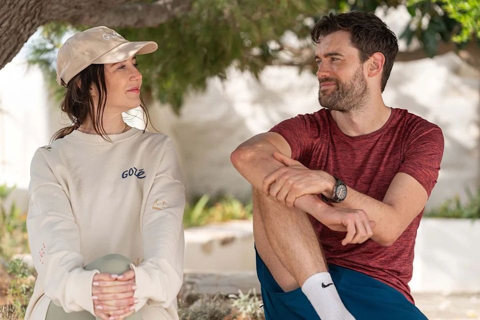 Adam comienza a manipular al matrimonio Tanner para enfrentarlos