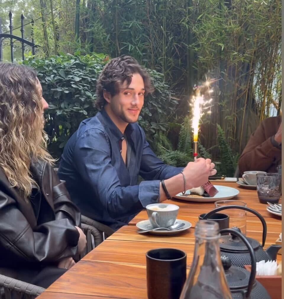 Tarik Othón en la celebración de su cumpleaños