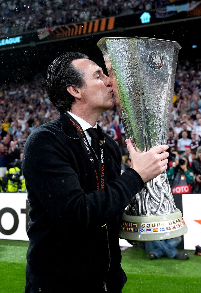 Unai Emery, celebrando el triunfo del Aston Villa en la Europa League, el 20 de mayo de 2026 en el Tupras Stadium, Estambul (Turquía)