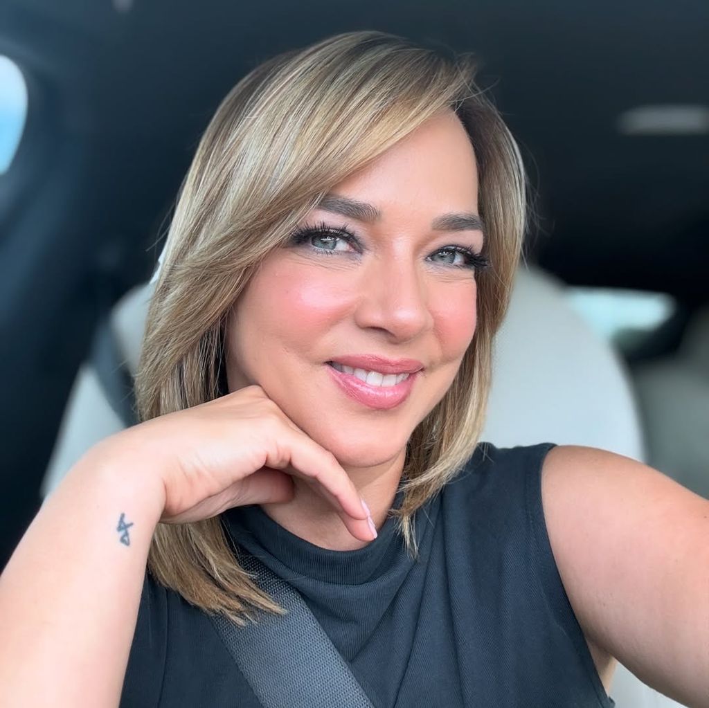 Adamari López enternece con una foto junto a sus padres y el deseo más grande de su corazón 