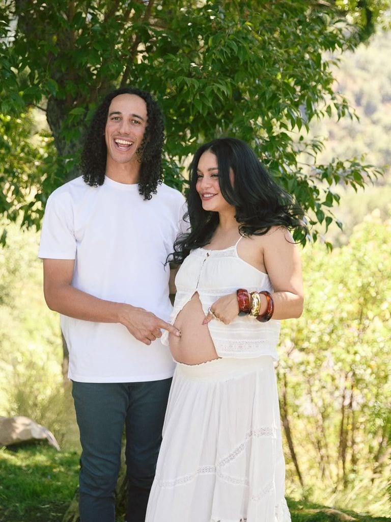Vanessa Hudgens y Cole Tucker anuncian que serán padres por segunda vez