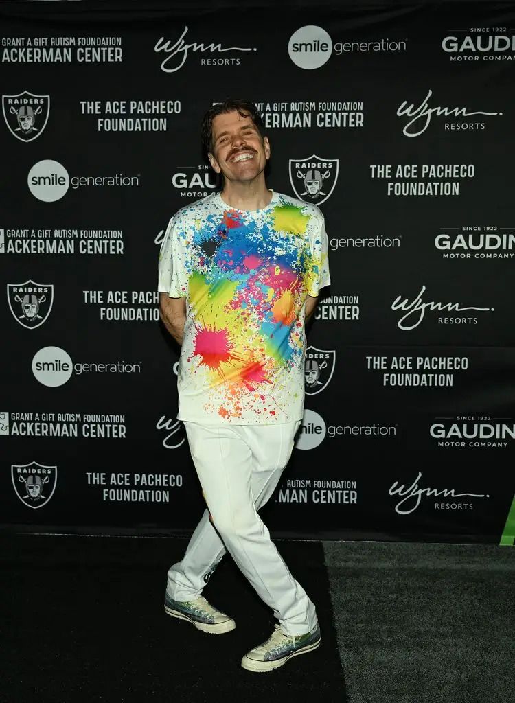 Perez Hilton en octubre de 2025 acudió a la 15ª Gala Anual de la Grant a Gift Autism Foundation