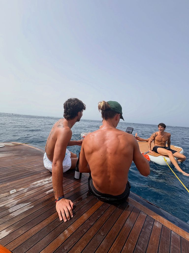 Marcos Llorente y Ferran Torres en Ibiza
