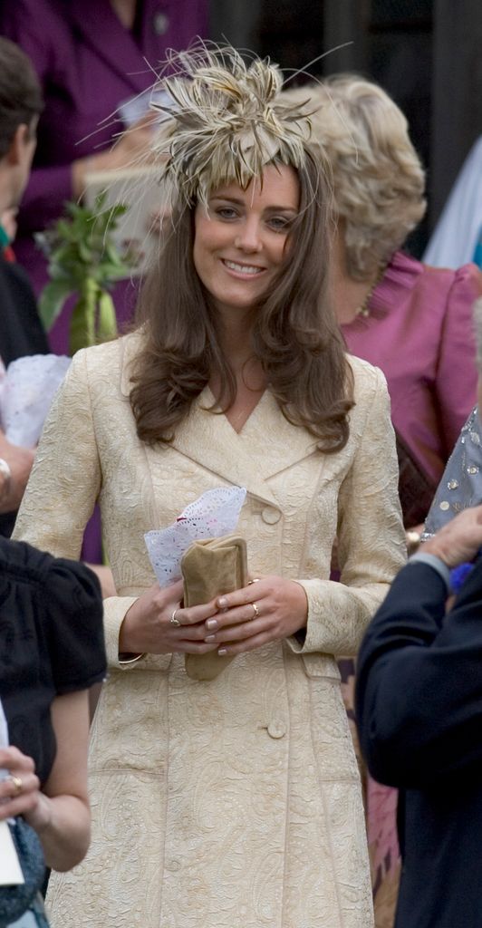 Kate Middleton durante su "debut" en la boda de Laura Parker-Bowles