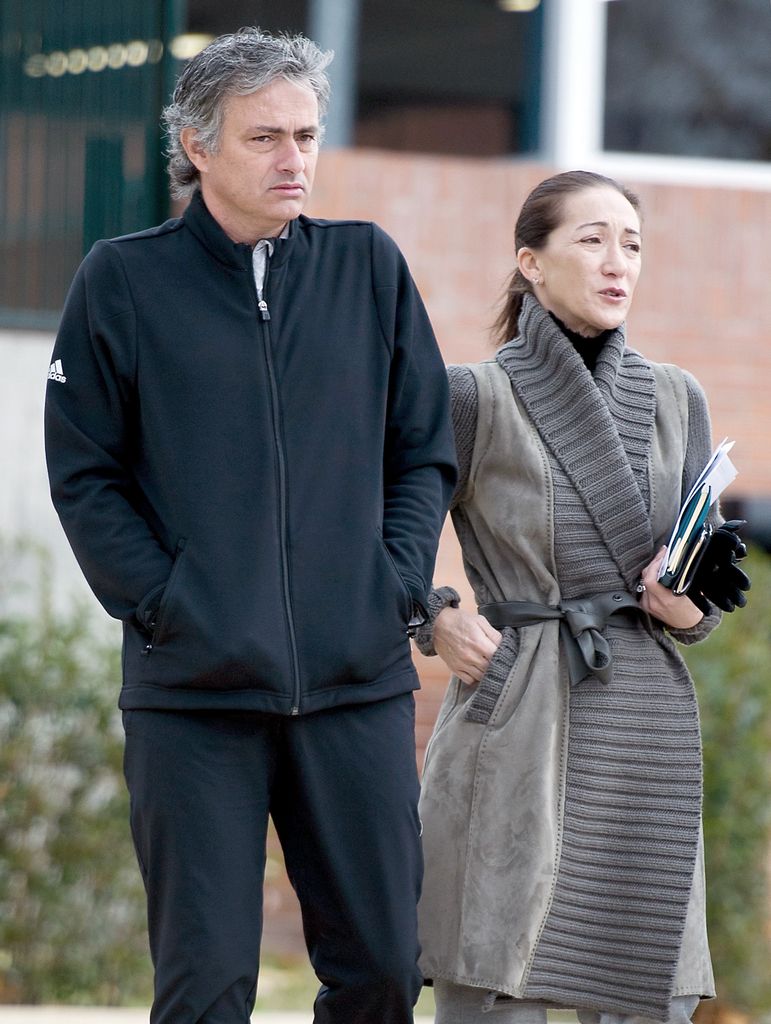José Mourinho y su mujer, Tami, en las calles de Madrid.José Mourinho y su mujer, Tami, en las calles de Madrid.