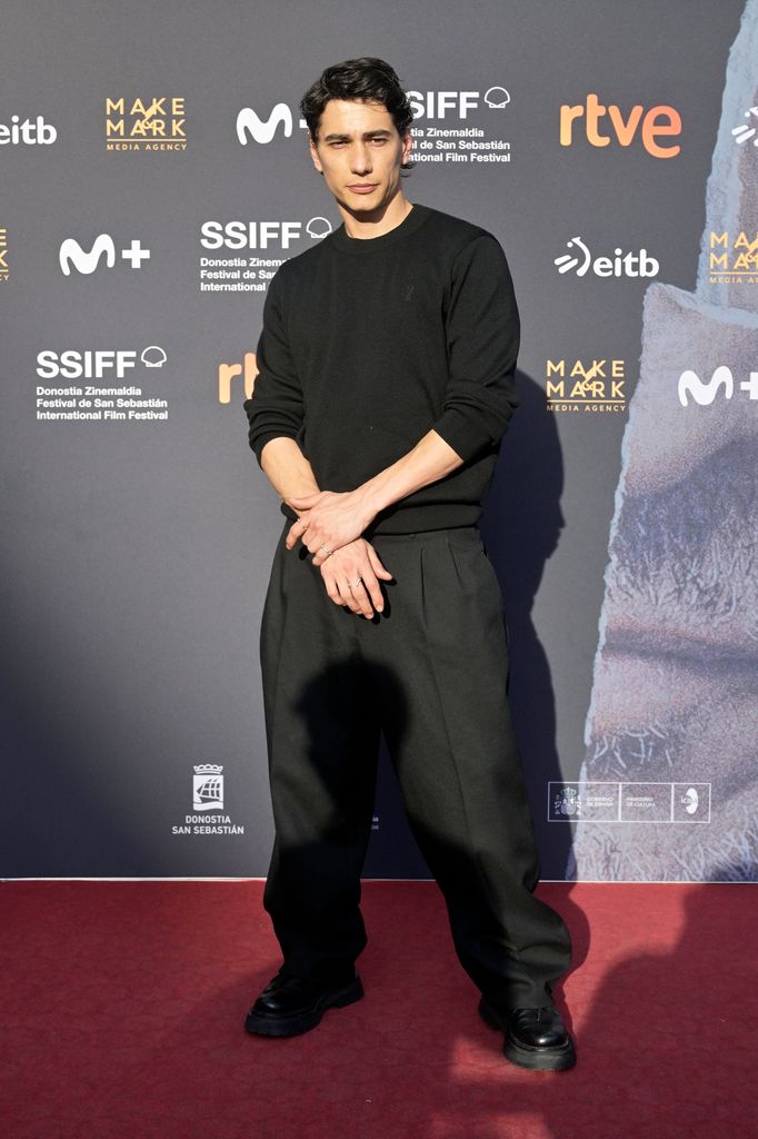 Enzo Vogrincic durante el photocall de Más allá de la sociedad en el Festival Internacional de Cine de San Sebastián (23 de septiembre de 2026)
