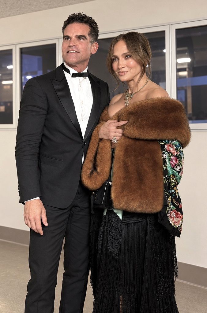Antonio Najarro y Jennifer Lopez en la premiere de la ópera "Carmen" en Los Angeles
