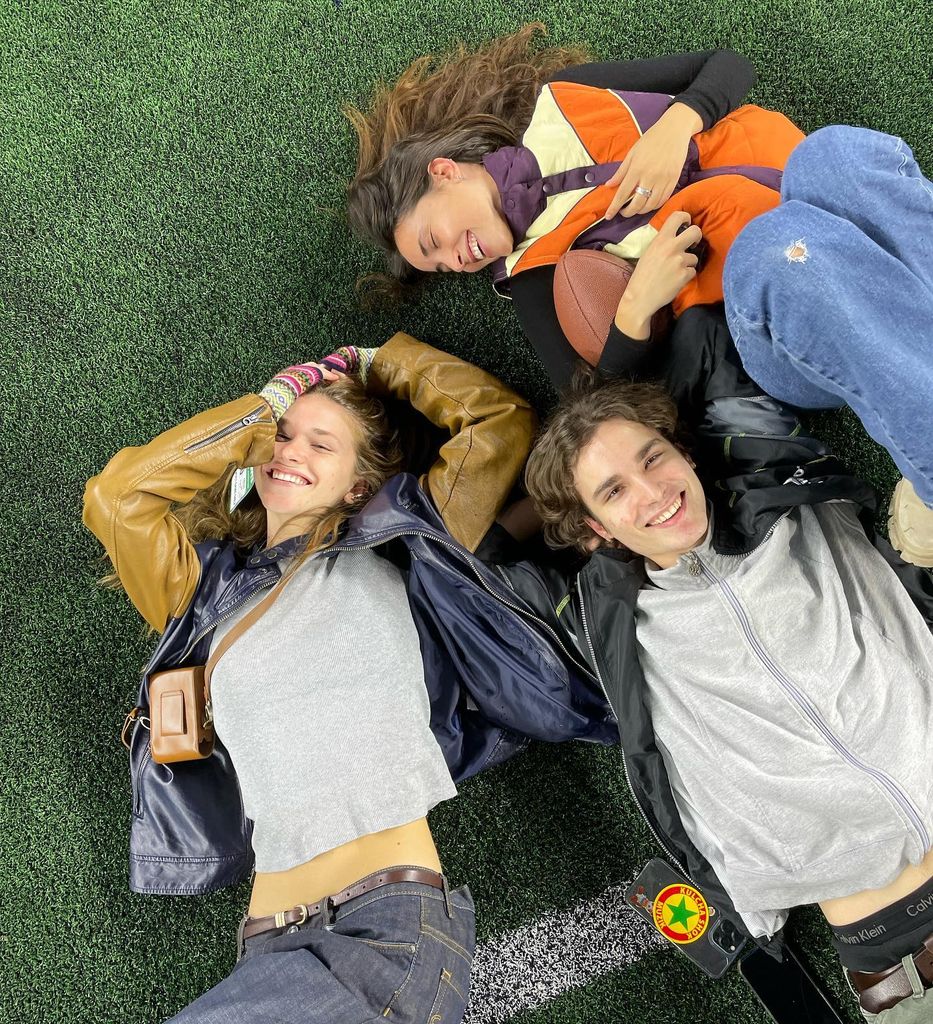 Hannah, Nicole y Alex; los 'cachorros' mayores de Alan Tacher