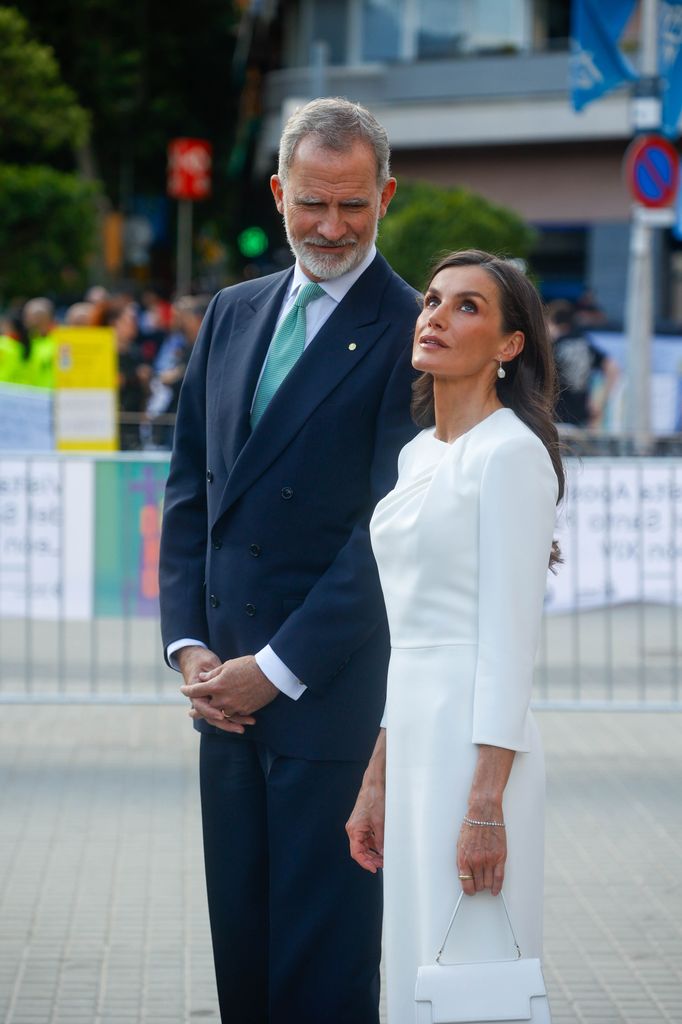 Los reyes Felipe y Letizia en la misa de la Sagrada Familia de Barcelona oficiada por el Papa