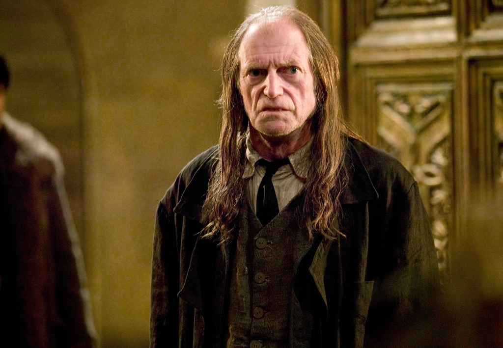 Argus Filch es el arisco y temido conserje de Hogwarts 