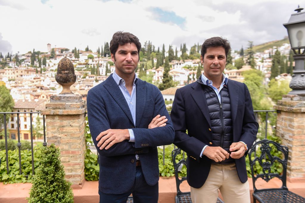 Los toreros Francisco Rivera y Cayetano Rivera juntos con motivo de la Feria del Corpus de Granada en el año 2016
