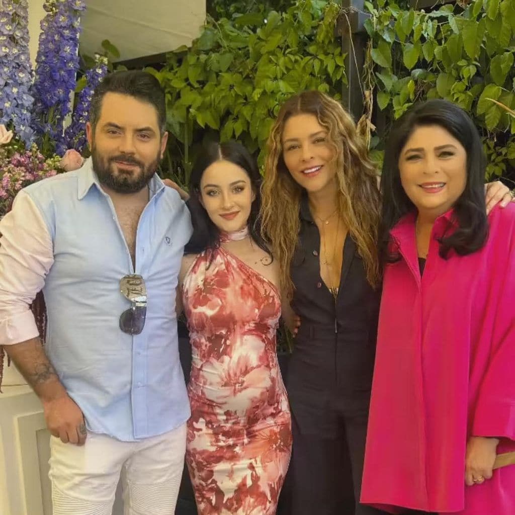 José Eduardo Derbez, Victoria Ruffo, Grettell Valdez