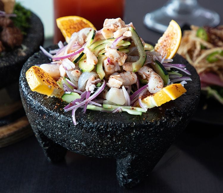 Aguachile en molcajete