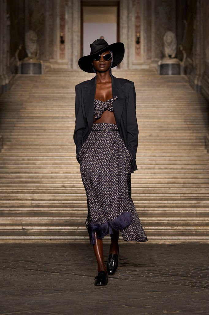 Max Mara: desfile de la colección Resort 2026 en Nápoles