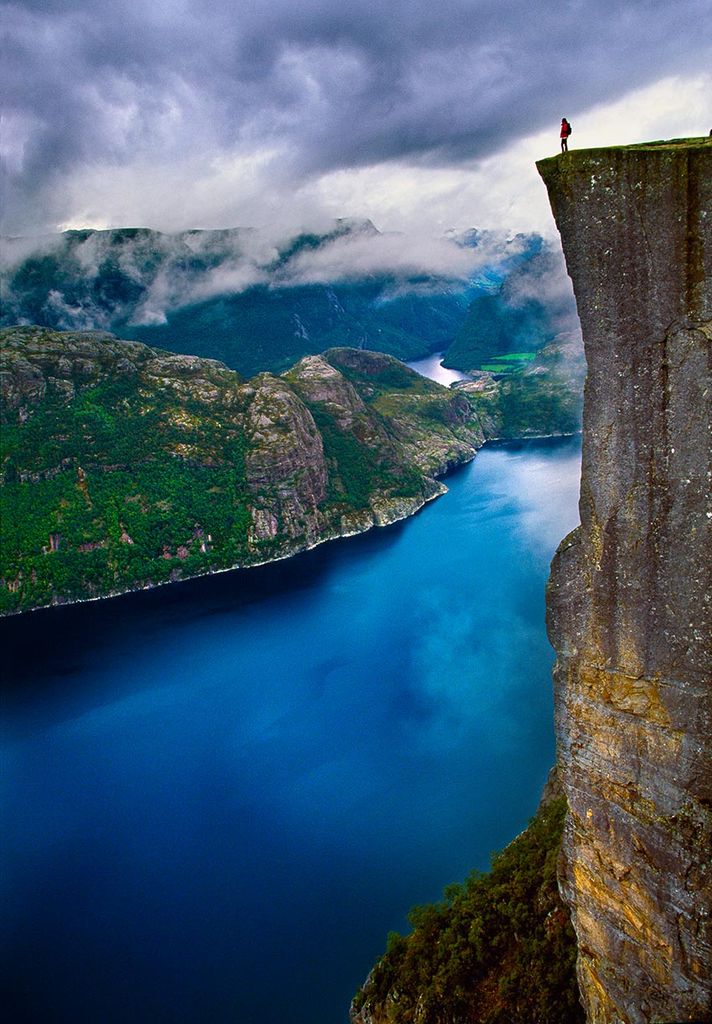 Preikestolen, Noruega, fiordos