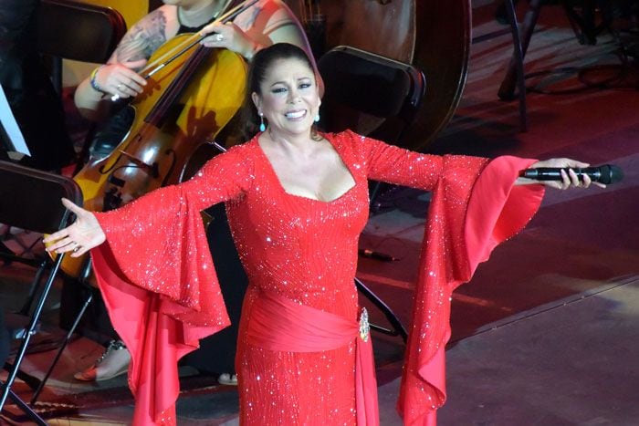 Isabel Pantoja en concierto