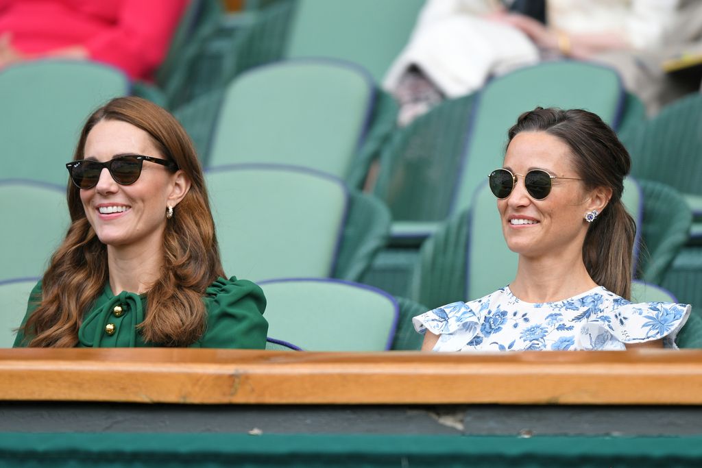 Junto a su hermana Pippa Middleton en Wimbledon 2019