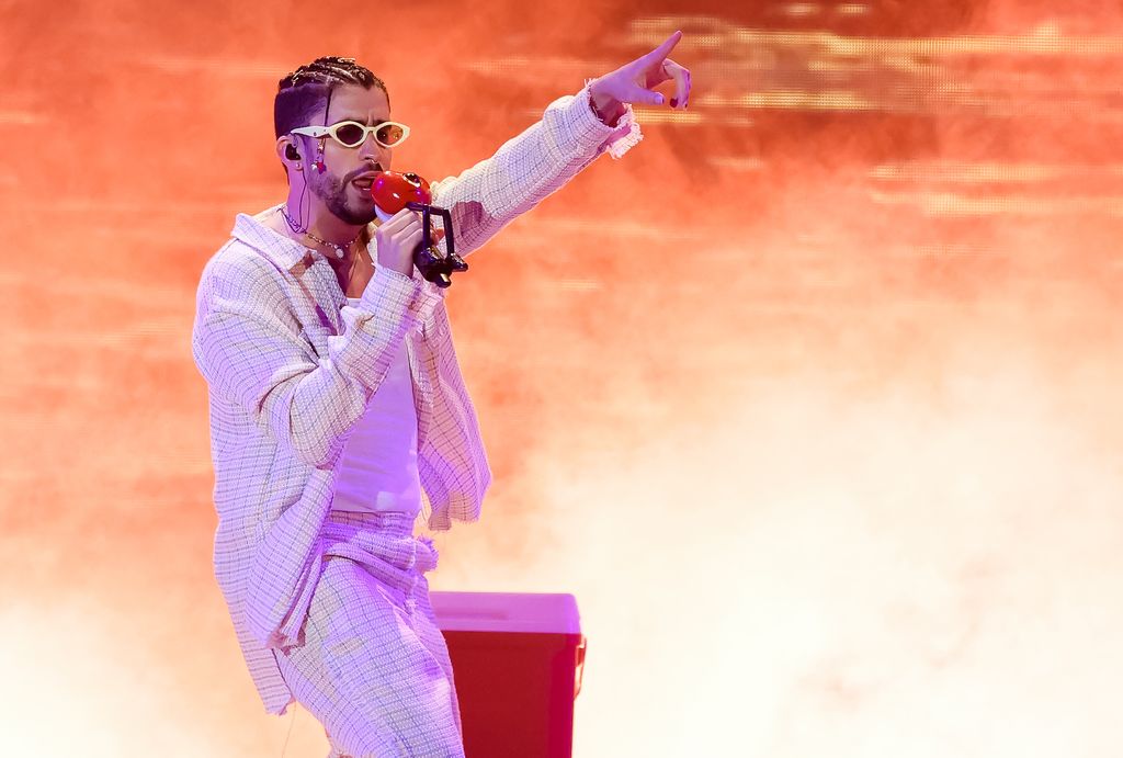 Bad Bunny actuará en México en diciembre con DeBÍ TiRAR MáS FOToS World Tour.