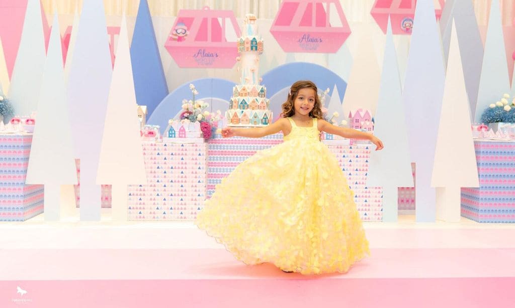 ala a la hija de adamari l pez y toni costa
