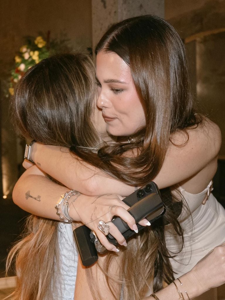 Jaydy Michel recibió el abrazo de su hija Manuela
