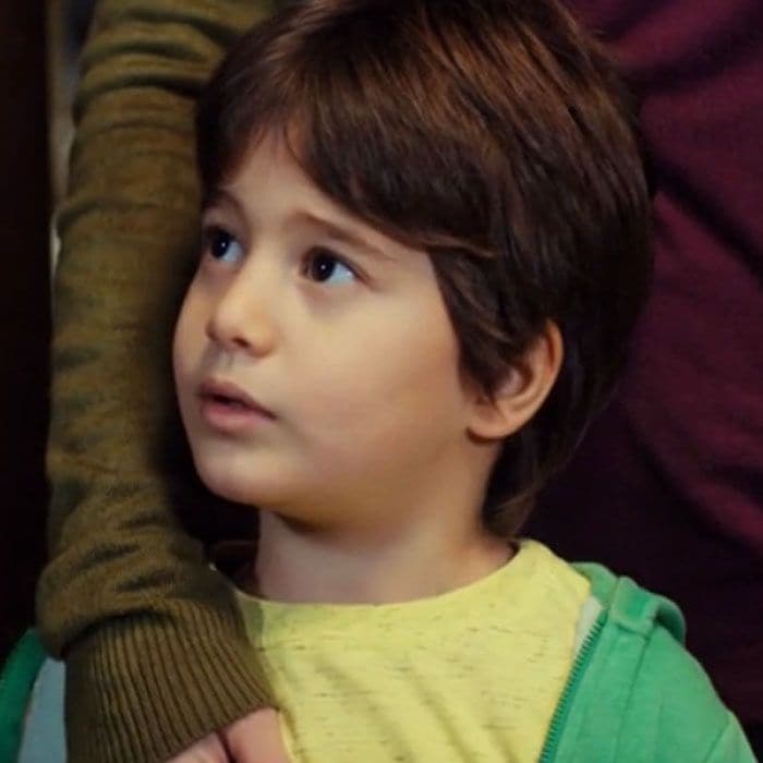 Uno de los hijos de Bahar y Sarp