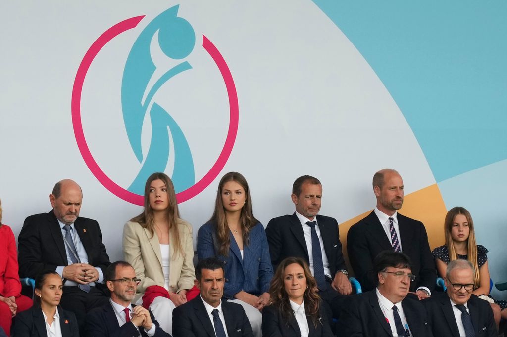 El principe William y la princesa Charlotte coincidieron en el estadio con la princesa Leonor y la infanta Sofía 