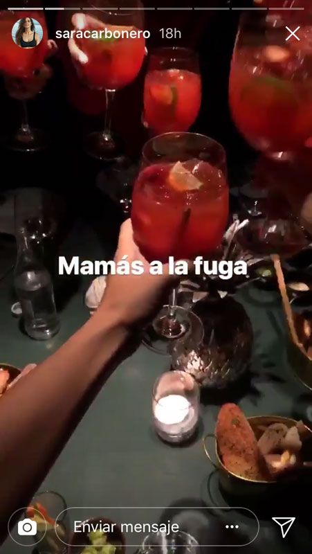 Sara Carbonero, de cena con sus amigas de Oporto